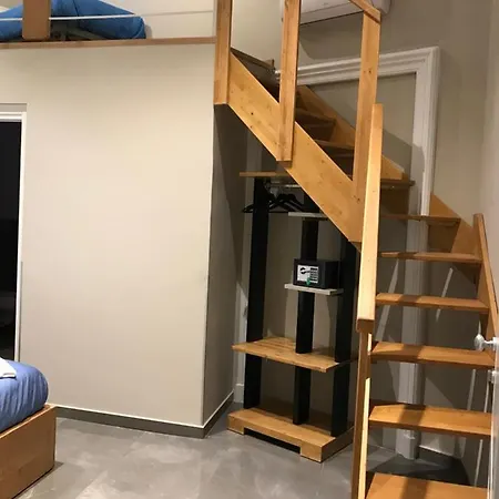 Гостевой дом Be Italian Flat Piazza Bovio 22 4*