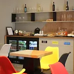 Be Italian Flat Piazza Bovio 22 那不勒斯