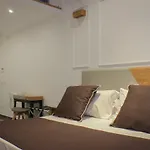 招待所 Be Italian Flat Piazza Bovio 22 那不勒斯