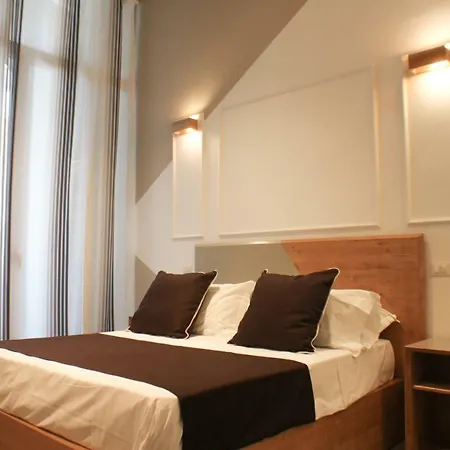 Be Italian Flat Piazza Bovio 22 4*
