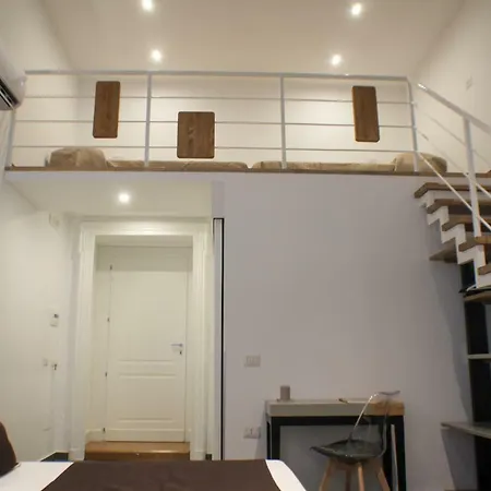 Be Italian Flat Piazza Bovio 22