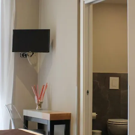Maison d'hôtes Be Italian Flat Piazza Bovio 22