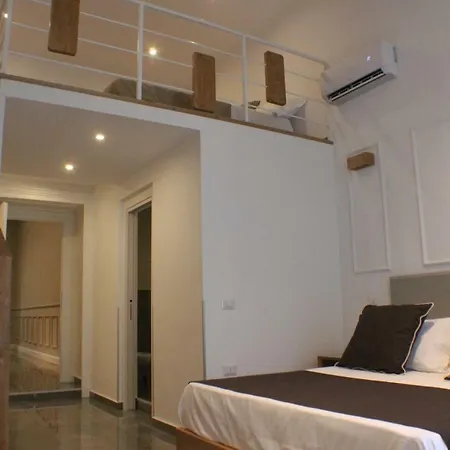 Be Italian Flat Piazza Bovio 22 2* Neapol