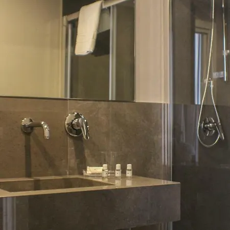 Be Italian Flat Piazza Bovio 22 Pensjonat 2*