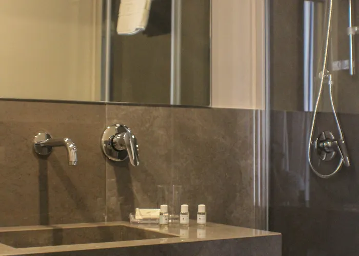 Be Italian Flat Piazza Bovio 22 4*