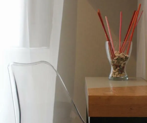 Be Italian Flat Piazza Bovio 22 Pensjonat 4*