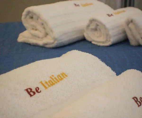 Be Italian Flat Piazza Bovio 22 نابولي