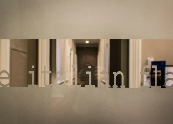 Be Italian Flat Piazza Bovio 22 Pensjonat 4*