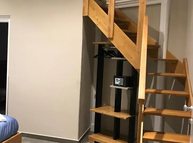 بيت ضيافة Be Italian Flat Piazza Bovio 22 4*