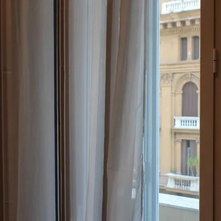 Be Italian Flat Piazza Bovio 22