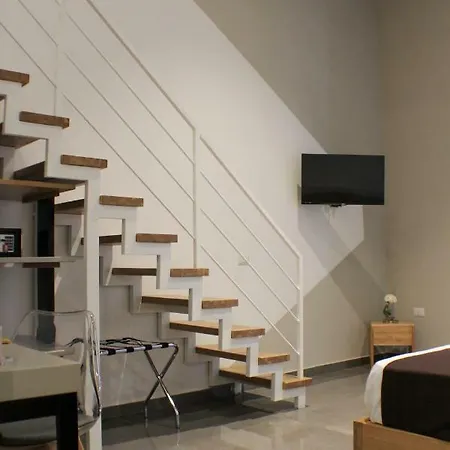 Pensión Be Italian Flat Piazza Bovio 22 4*